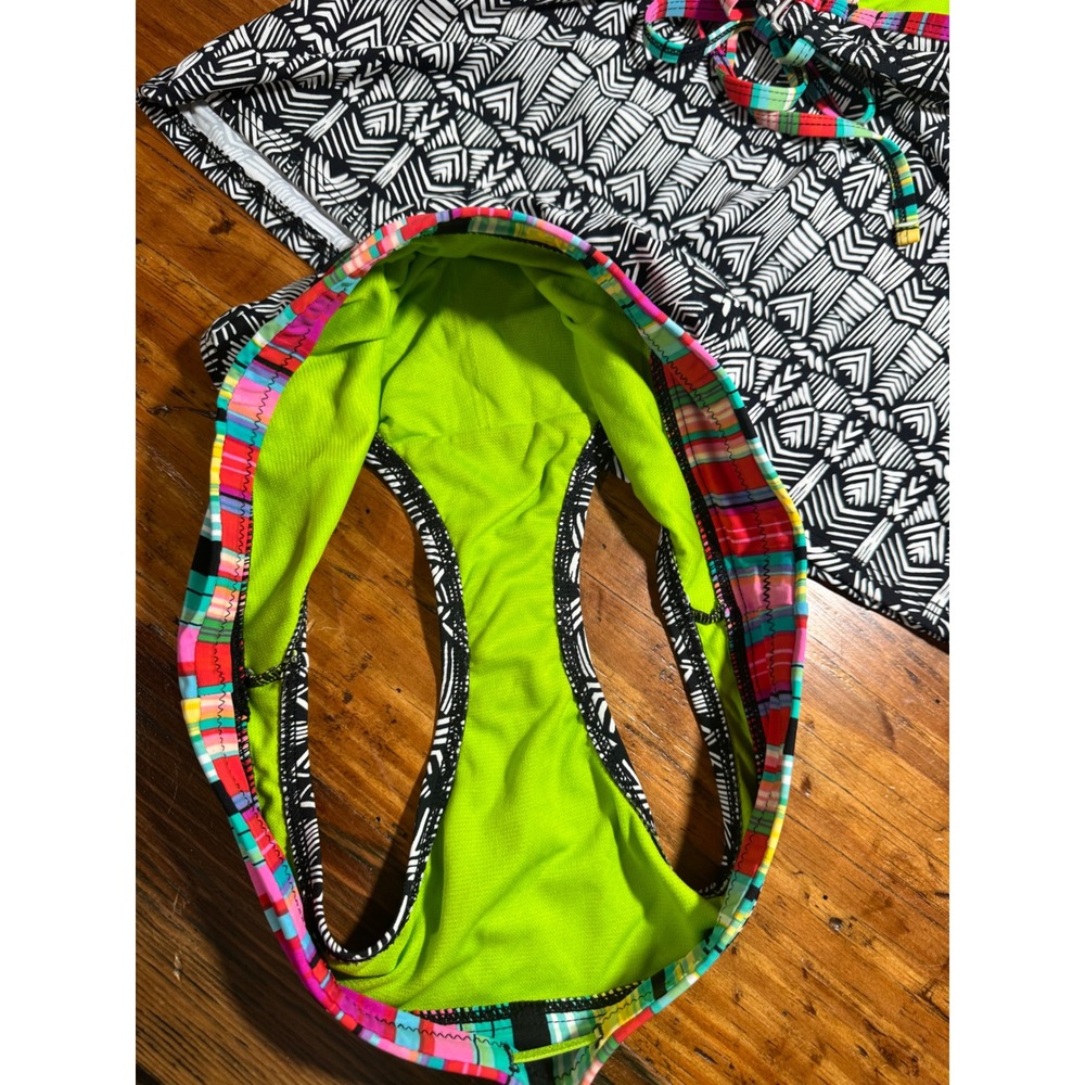 Title Nine Tankini Swimsuit Set Women Medium Multicolor Geometric Stripe 2 Piece - Picture 10 of 10